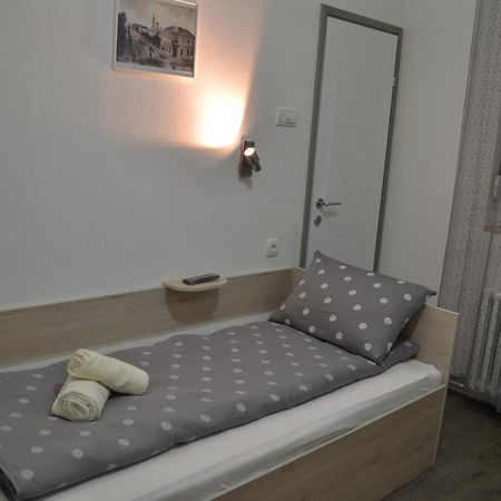 Apartments Pandora 雅戈丁那 外观 照片