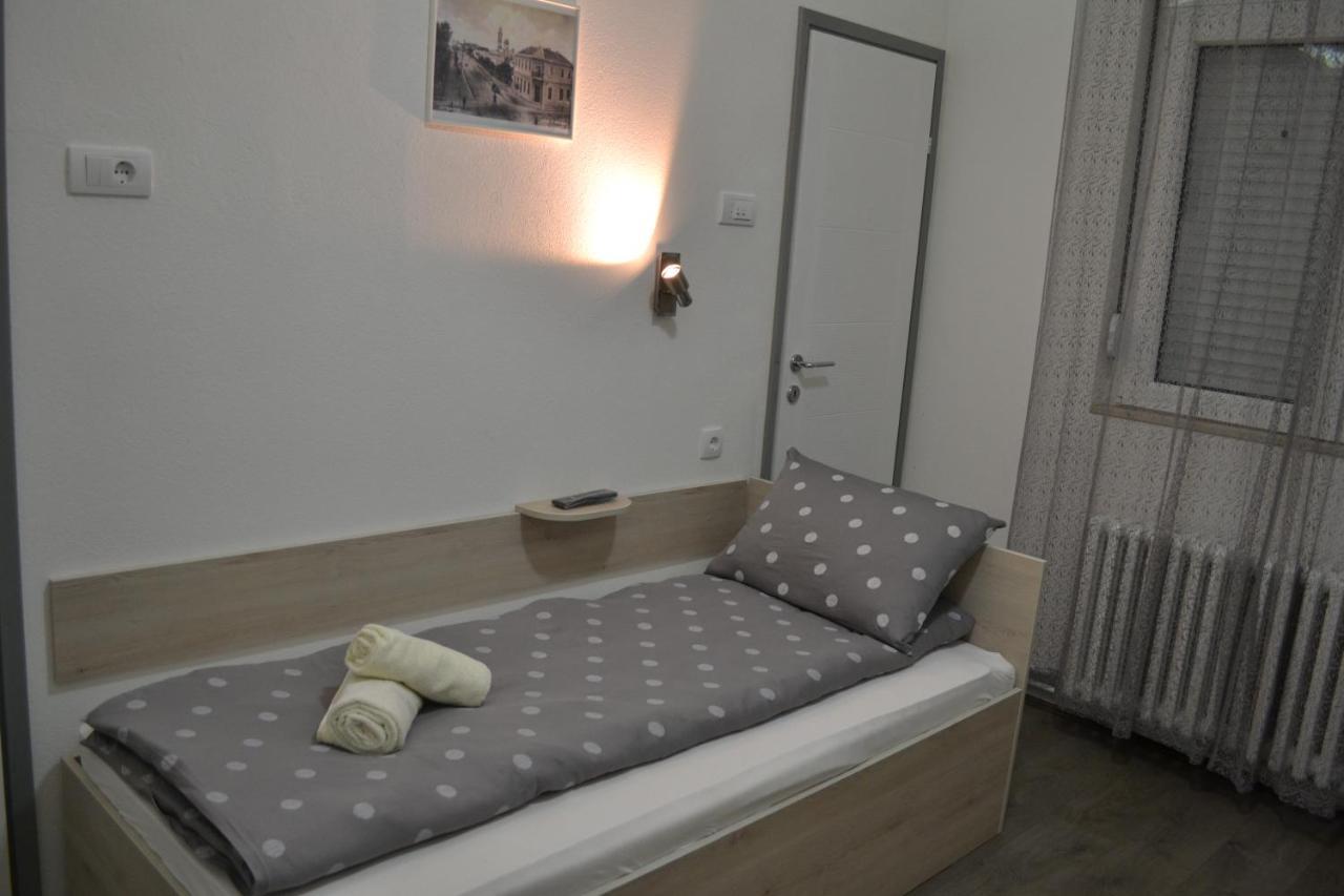 Apartments Pandora 雅戈丁那 外观 照片